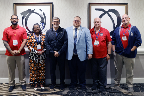 IAM Veterans Services Steering Committee Representatives Network with Veterans Aid Allies